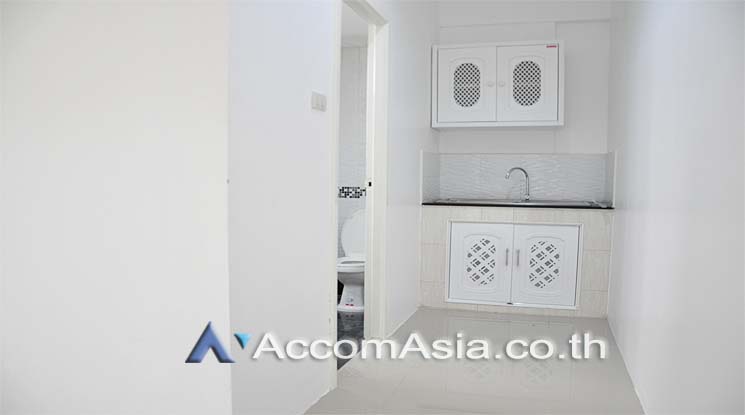 5  Office Space For Rent in Sukhumvit ,Bangkok BTS Phra khanong at Park Avenue AA14000